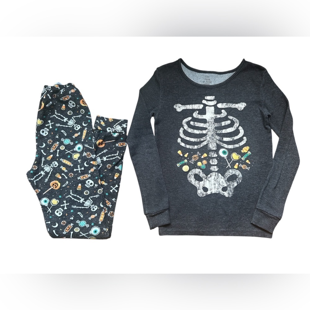 Halloween Skeleton Pajama Set Candy Print Kids Cozy Sleepwear Size 8 Fits 6-7